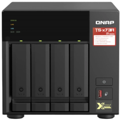 QNAP TS-473A Noir Serveur NAS